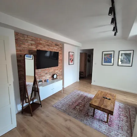 Old Tenement Appartement